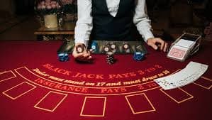 Antarmuka Wolf Gold di slot 367 menampilkan gulir, tombol putar, dan tabel pembayaran